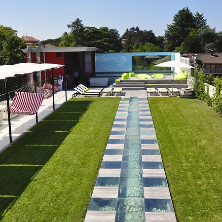 Ristorante Madonnina فندق